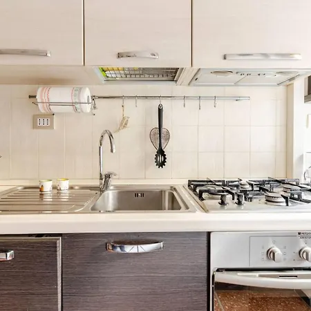 Cozy Walking Distance Sea And Near Golf & Iclass - Italy Flat Vacation Apartment